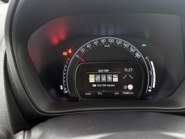 Toyota AYGO X 1.0 VVT-i MT Play | Apple Carplay / Android Auto | Parkeercamera | Cruise Control Adaptief |