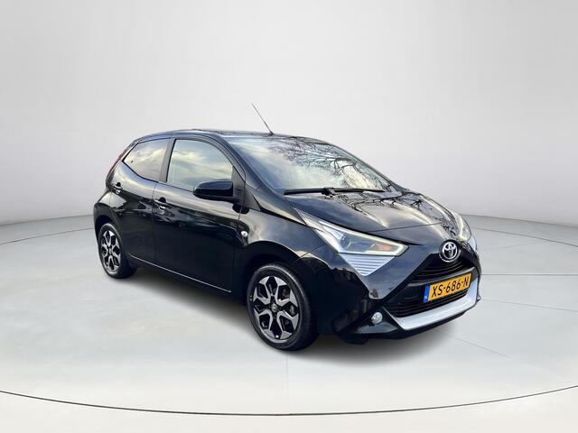 Toyota AYGO 1.0 VVT-i x-joy | Carplay | Licht metalen velgen | Automatische airco | Parkeercamera |