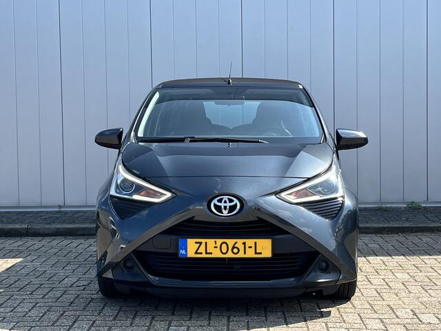 Toyota AYGO 1.0 VVT-i X-Play Cabrio NL Auto Dealer onderhouden Camera