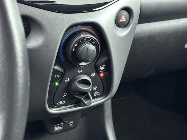 Toyota AYGO 1.0 VVT-i x-play | Airco | applecarplay | mediascherm |