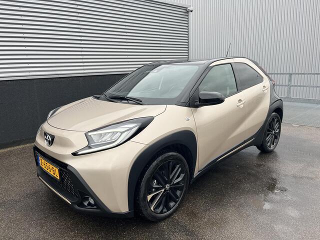 Toyota AYGO X 1.0 VVT-i S-CVT Automaat Pulse Nieuw geleverd, 1e eign. AppleCarPlay/AmdroidAuto, 18" LMV, Privacy glass, Climate control,Adaptieve Cruise control