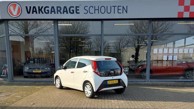 Toyota AYGO 1.0 VVT-i x-fun