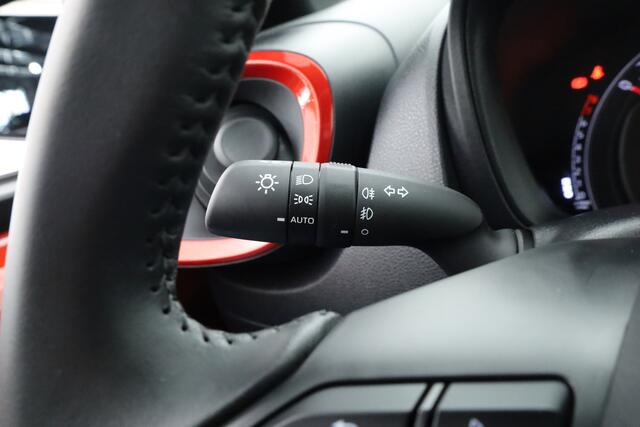 Toyota AYGO X 1.0 VVT-i MT Envy | Adapt. Cruise | Keyless | Apple CarPlay & Android Auto | Camera+PDC | Stoelverw. | DAB