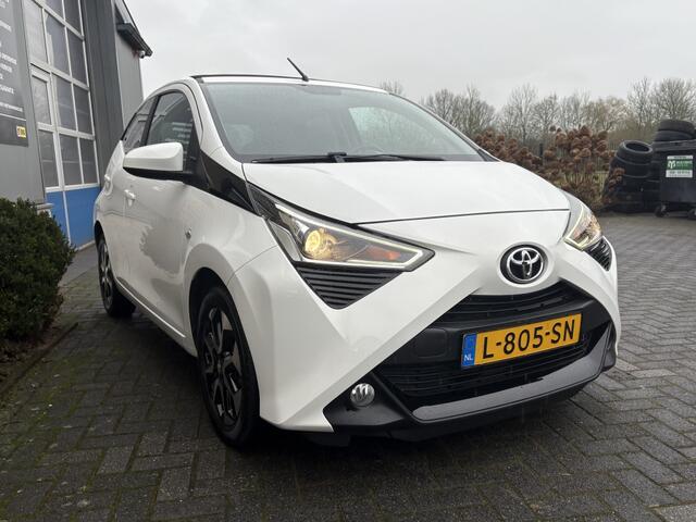 Toyota AYGO 1.0 VVT-i x-joy cab CARPLAY-SCHUIFDAK-CAMERA-BTW