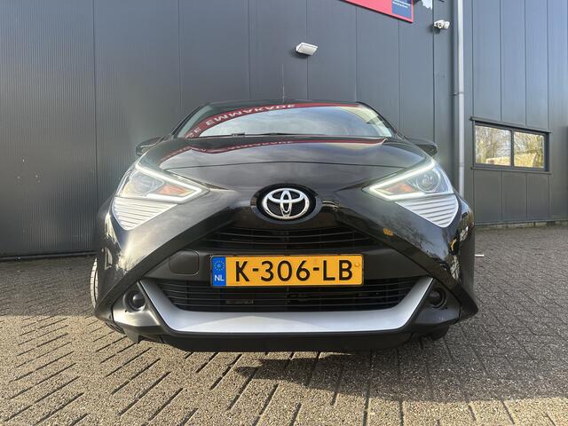 Toyota AYGO 1.0 VVT-i x-play | Camera | Apple Carplay / Android Auto