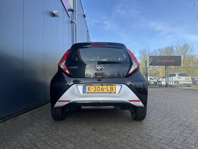 Toyota AYGO 1.0 VVT-i x-play | Camera | Apple Carplay / Android Auto