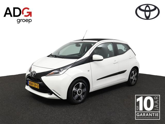 Toyota AYGO 1.0 VVT-i x-cite | Cabrio dak | Achteruitrijcamera | Lichtmetalen velgen | Automaat |