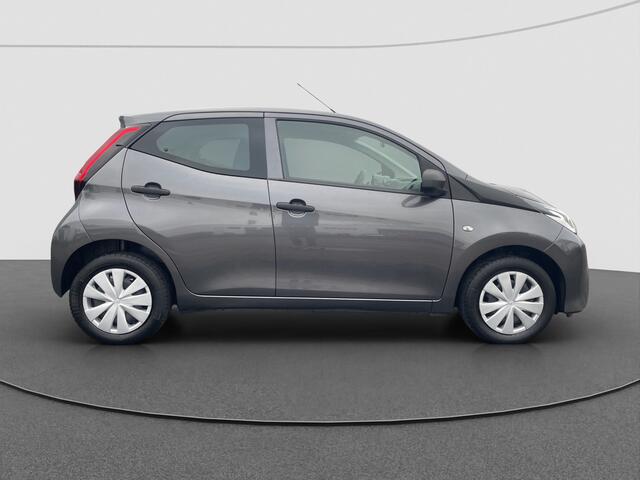 Toyota AYGO 1.0 VVT-i x-fun 5 Deurs | lage kmstand | Bluetooth