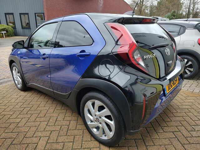 Toyota AYGO X 1.0 VVT-i MT Pulse Camera Carplay-Navi Two-Tone Stoelverwarming Airco