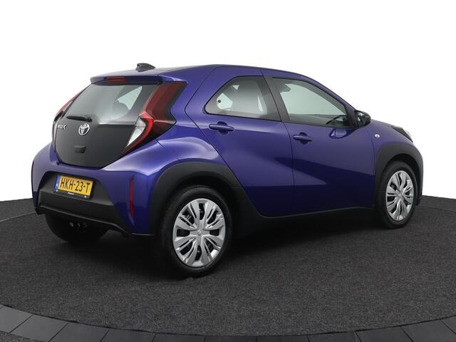 Toyota AYGO X 1.0 VVT-i MT Play | Cruise control | Apple carplay-android auto | Parkeercamera |
