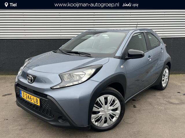 Toyota AYGO X 1.0 VVT-i MT Play Navigatie Apple CarPlay/Android Auto, achteruitrij camera, adaptieve cruise control, NL-auto!