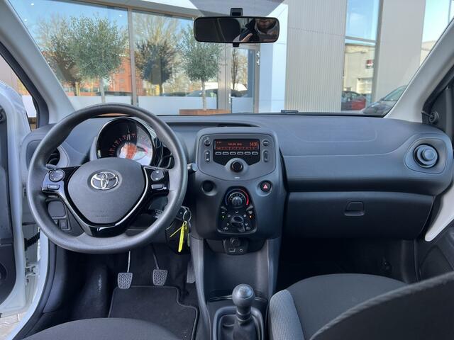 Toyota AYGO 1.0 VVT-i x-fun