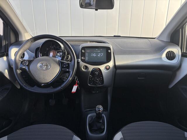 Toyota AYGO 1.0 VVT-i X-Play NL Auto Dealer Onderhouden Carplay Camera Airco