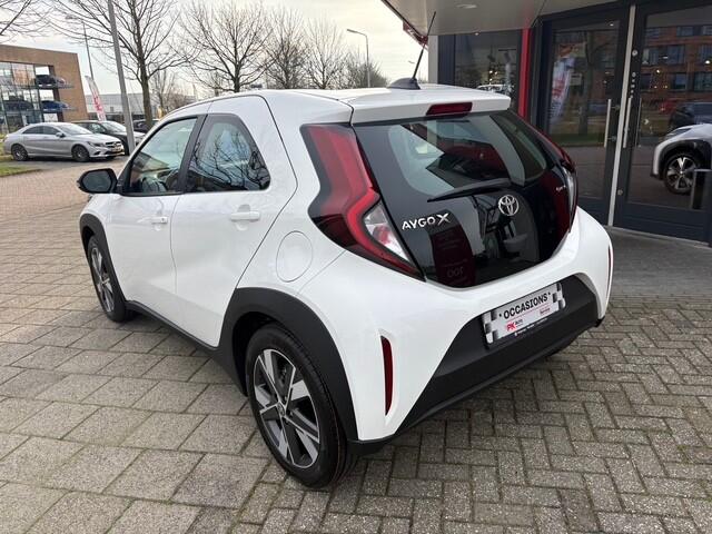 Toyota AYGO X Hybrid 115 envy | Navi | Camera | Cruise | 14 km Nieuwe Auto