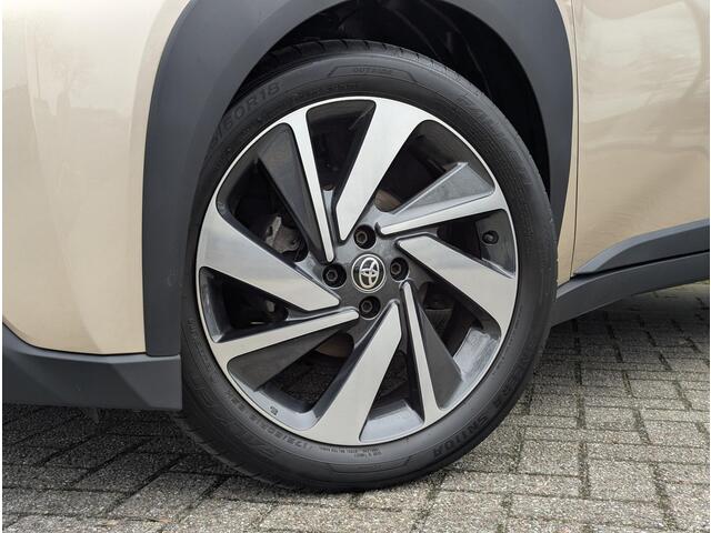 Toyota AYGO X 1.0 VVT-i MT Premium | JBL | Stoelverw. | PDC V+A | Climate control | Keyless | Qi-lader | Camera