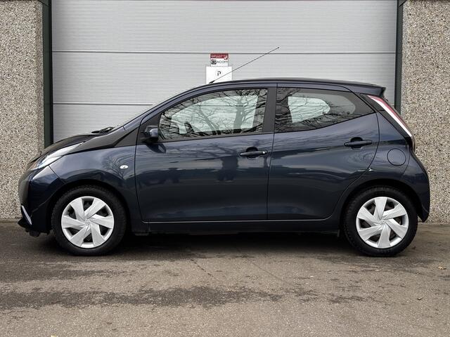 Toyota AYGO 1.0 VVT-i x-play Camera Navi Carplay Airco