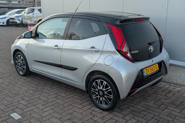 Toyota AYGO 1.0 VVT-i x-clusiv Achteruitrijcamera, Apple Carplay & Android Auto