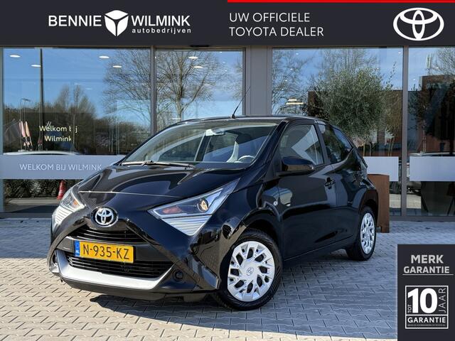 Toyota AYGO 1.0 VVT-i x-play | Camera | Carplay |