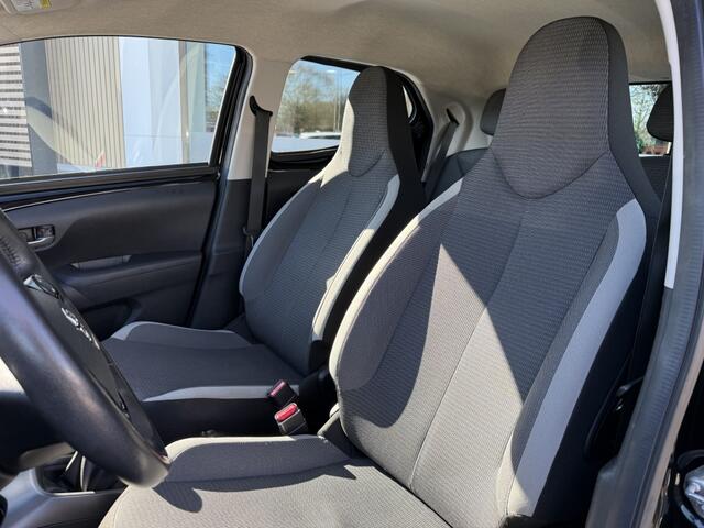 Toyota AYGO 1.0 VVT-i x-play | Camera | Carplay |