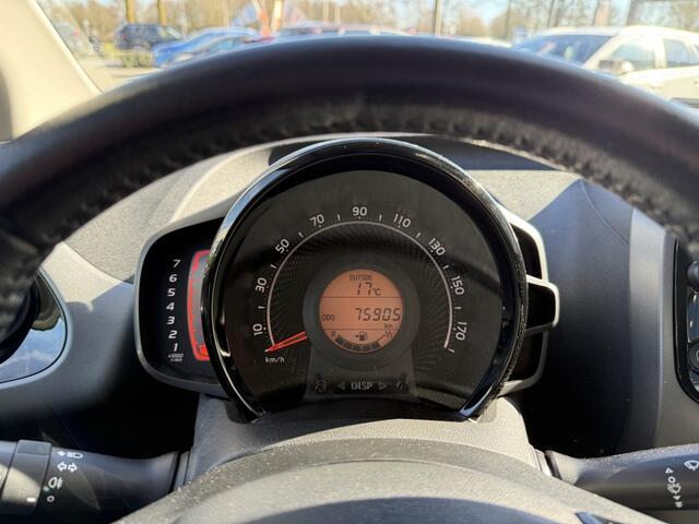 Toyota AYGO 1.0 VVT-i x-play | Camera | Carplay |