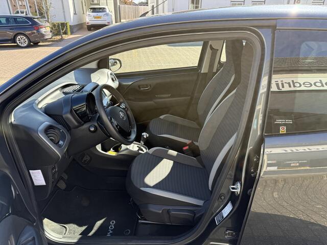 Toyota AYGO 1.0 VVT-i x-play Achteruitrijcamera, automaat