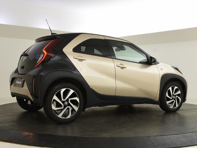 Toyota AYGO X 1.0 VVT-i S-CVT Pulse Bi Tone | PDC V+A | Navigatie