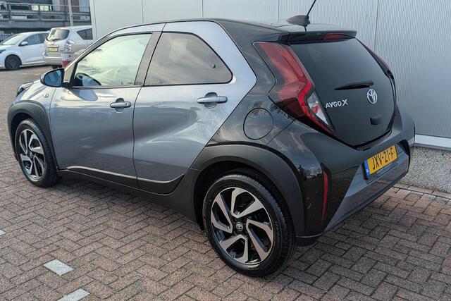 Toyota AYGO X 1.0 VVT-i MT Pulse Achteruitrijcamera, Navigatie met Apple Carplay & Android Auto, Stoelverwarming