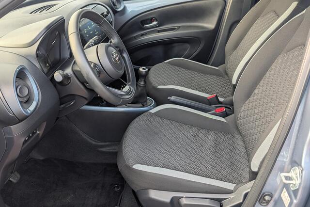 Toyota AYGO X 1.0 VVT-i MT Pulse Achteruitrijcamera, Navigatie met Apple Carplay & Android Auto, Stoelverwarming