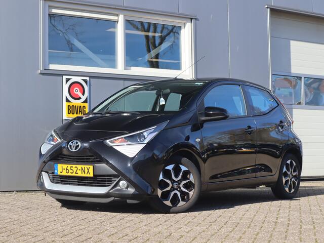 Toyota AYGO 1.0 VVT-i x-cite / Carplay / Camera / Keyless / Safety pack