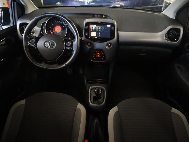 Toyota AYGO 1.0 VVT-i x-cite / Carplay / Camera / Keyless / Safety pack