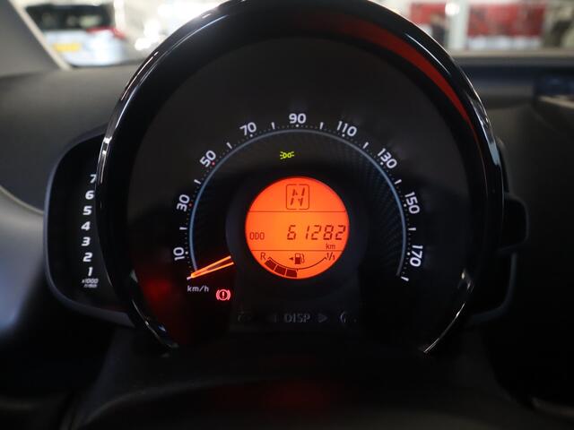 Toyota AYGO 1.0 VVT-i x-cite / Carplay / Camera / Keyless / Safety pack