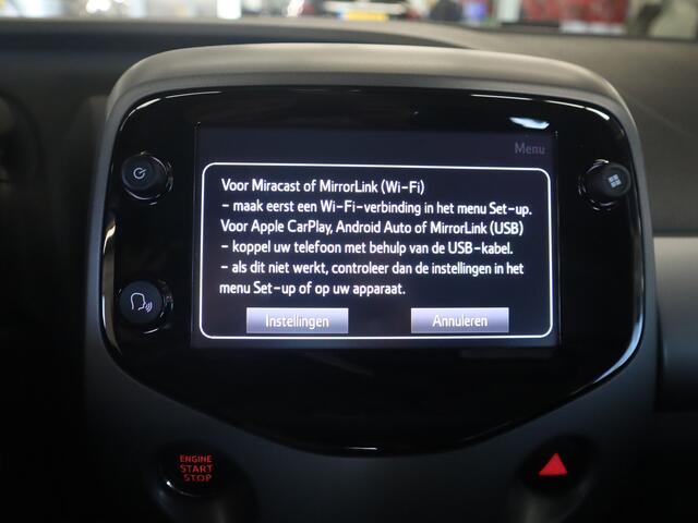 Toyota AYGO 1.0 VVT-i x-cite / Carplay / Camera / Keyless / Safety pack