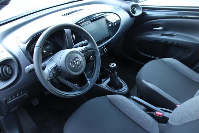 Toyota AYGO X 1.0 VVT-i MT Play