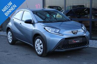 toyota-aygo-x-1.0-vvt-i-mt-play