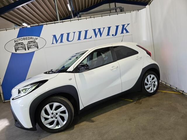 Toyota AYGO 1.0 VVT-i MT Play / Camera / CarPlay