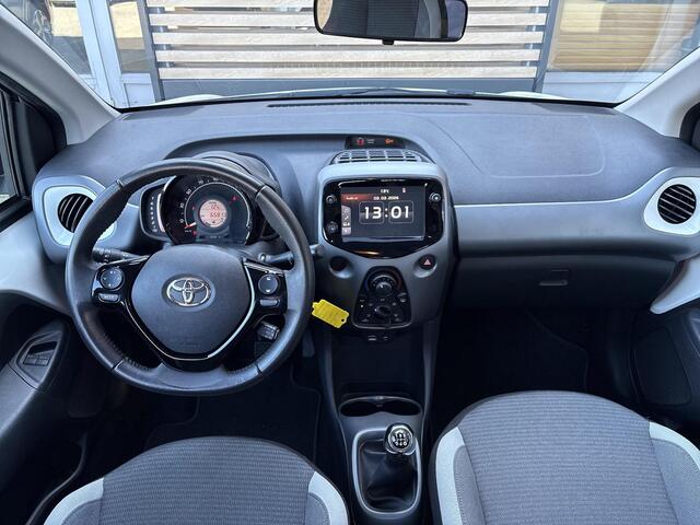 Toyota AYGO 1.0 VVT-i x-play **APPLE CARPLAY/ BEGRENZER/ TOERENTELLER**