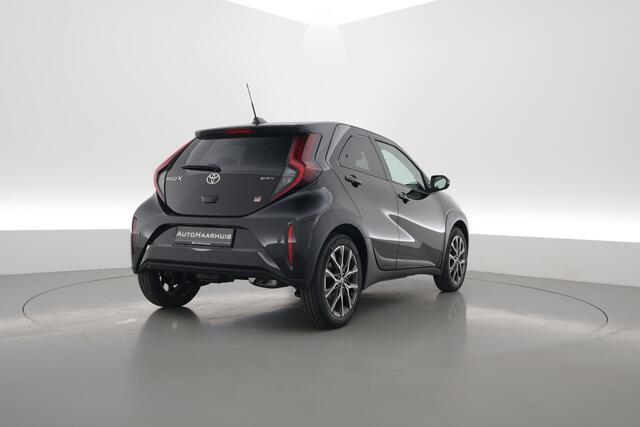 Toyota AYGO X Hybrid 115 GR Sport | Direct Leverbaar | Camera | Adapt. Cruise | JBL Audio | Keyless | Stoelverw. | Apple CarPlay |