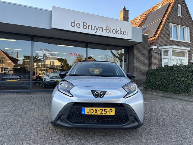 Toyota AYGO X 1.0 VVT-i Automaat Play / climate control / cruise control / Toyota 10 jaar garantie programma / Toyota Pechhulppas / rijklaarprijs