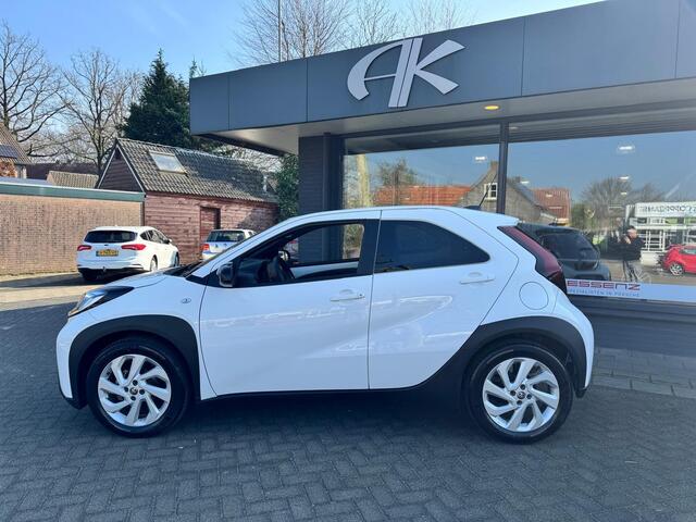 Toyota AYGO X 1.0 VVT-i MT Premium