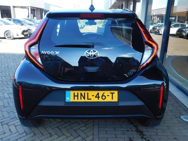 Toyota AYGO X 1.0 VVT-i MT Play