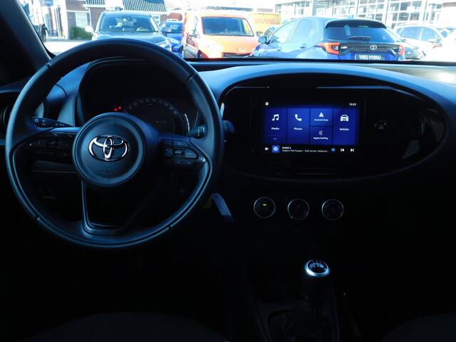 Toyota AYGO X 1.0 VVT-i MT Play