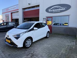 toyota-aygo-1.0-vvt-i-x-play