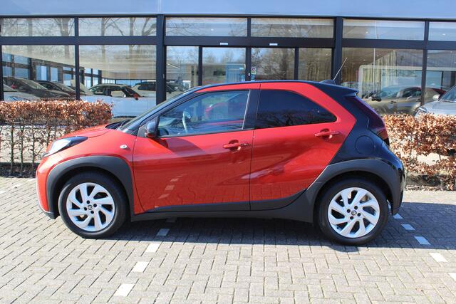 Toyota AYGO X 1.0 VVT-i MT Envy | Rijklaar | Navi | Keyless | PDC | DAB | Camera | Apple/Android | Stoel Verw. | Dealer Onderhouden