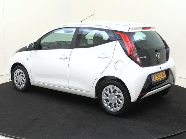 Toyota AYGO 1.0 VVT-i x-play