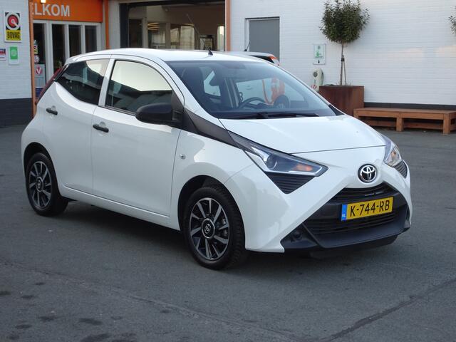 Toyota AYGO 1.0 VVT-i x-fun Airco, elektrische ramen, centrale vergrendeling, licht metalen velgen, enz.
