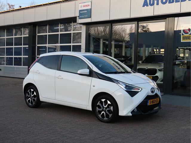 Toyota AYGO 1.0 VVT-i x-play Automaat | Parkeercamera | Carplay |