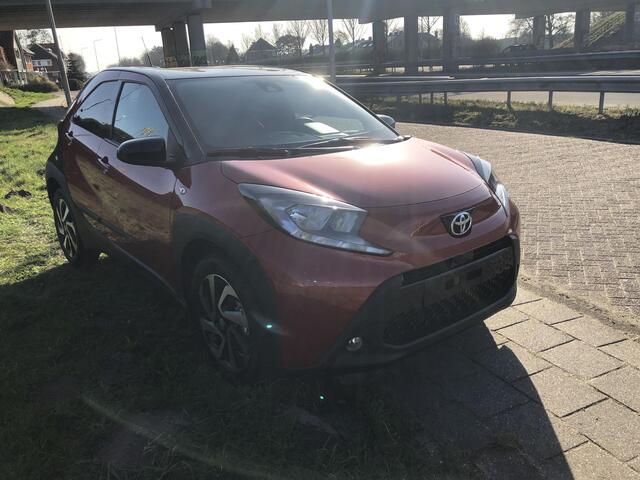 Toyota AYGO X 1.0 VVT-i S-CVT Pulse AUTOMAAT|AIRCO|APPLE/ANDROID|CAMERA|STOELVERWARMING|17"