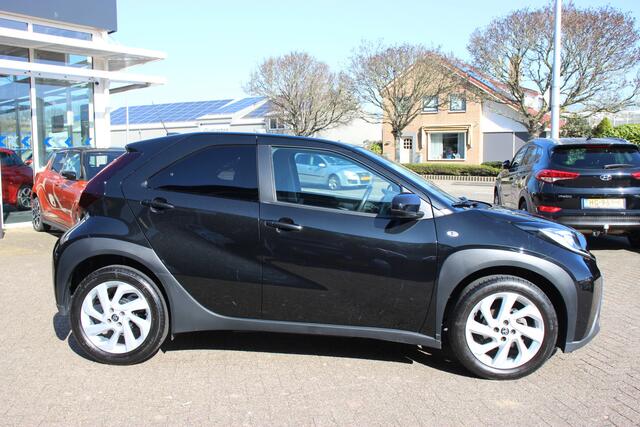 Toyota AYGO X 1.0 VVT-i First | Clima | Cruise | LM Velgen |