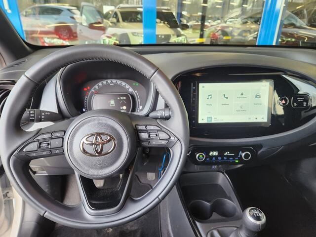Toyota AYGO 1.0 VVT-I MT Pulse, Climate, Adapt. Cruise, Android/Apple, Bi-Tone