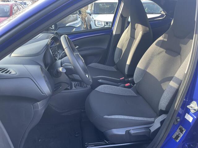 Toyota AYGO X 1.0 VVT-i MT Play Toyota Aygo X 1.0 VVT-i MT play